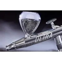 Harder & Steenbeck Ultra 2024 Airbrushpistole mit Dosierring